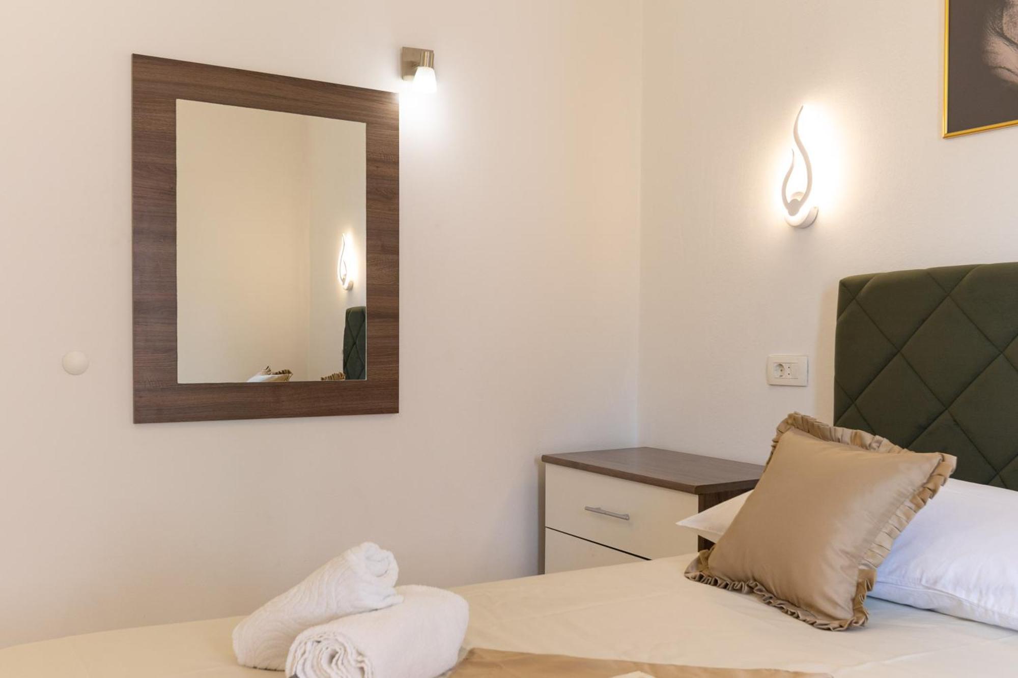 Lions Suites สปลิท ภายนอก รูปภาพ
